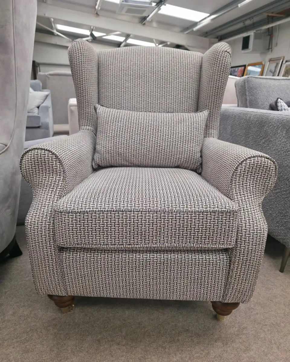 Vickey Chair - Image 4