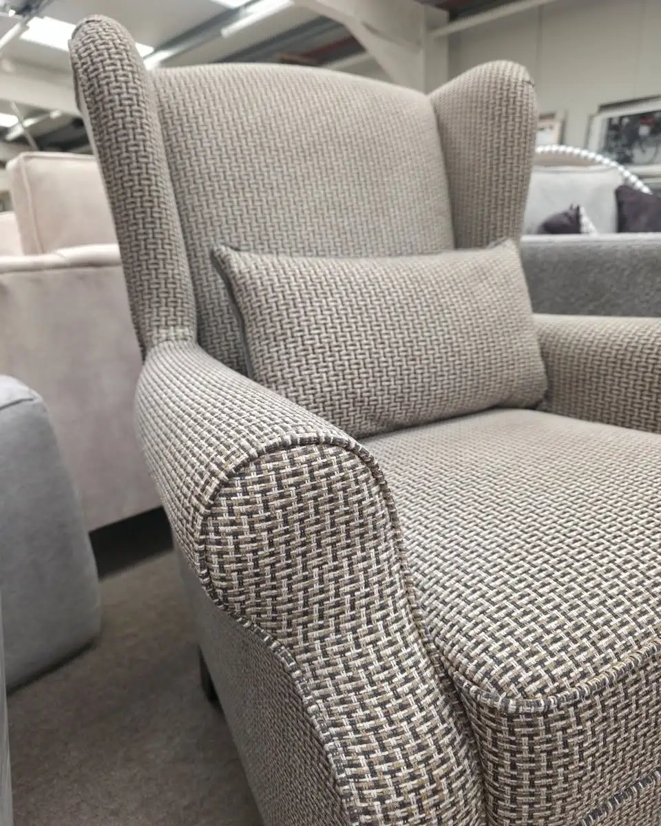Vickey Chair - Image 3