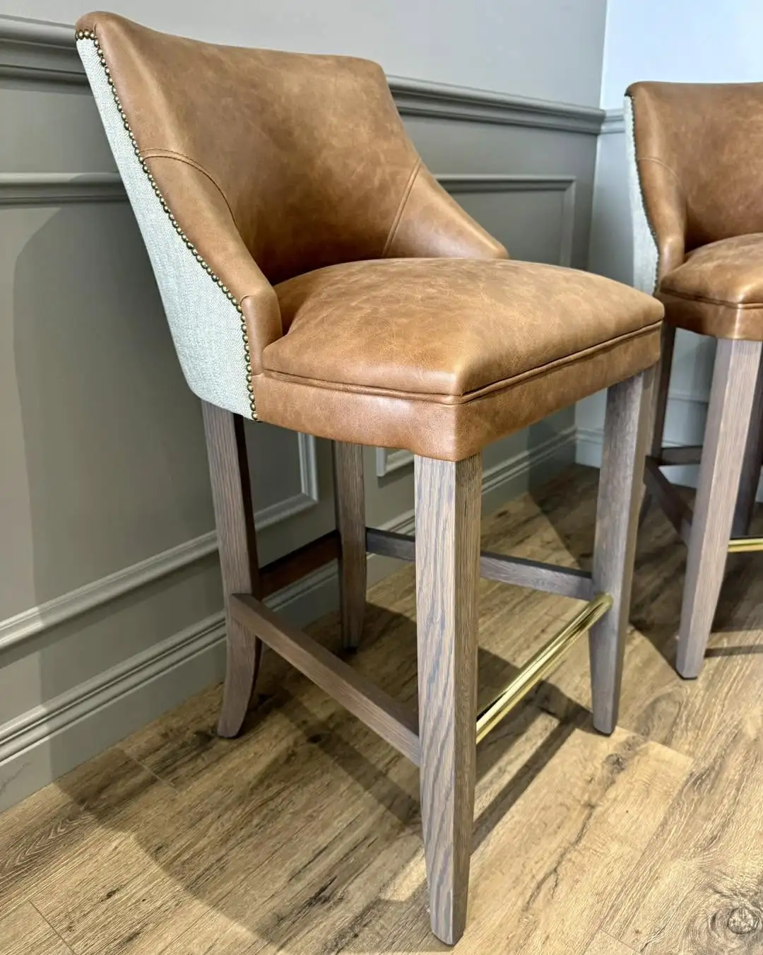 Oran Bar Stoll / Island Chairs - Image 9